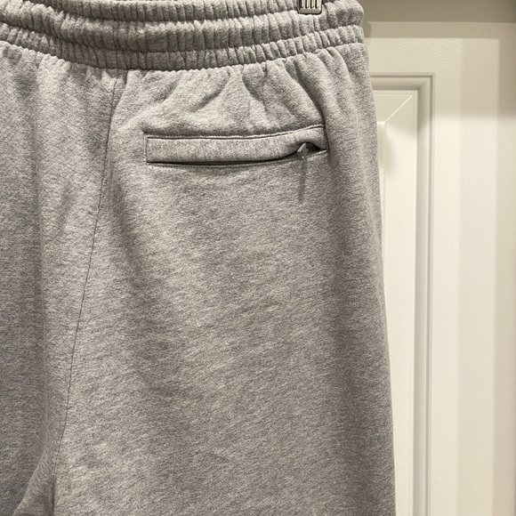the group by babaton dover sweatpant - Picture 5 of 5